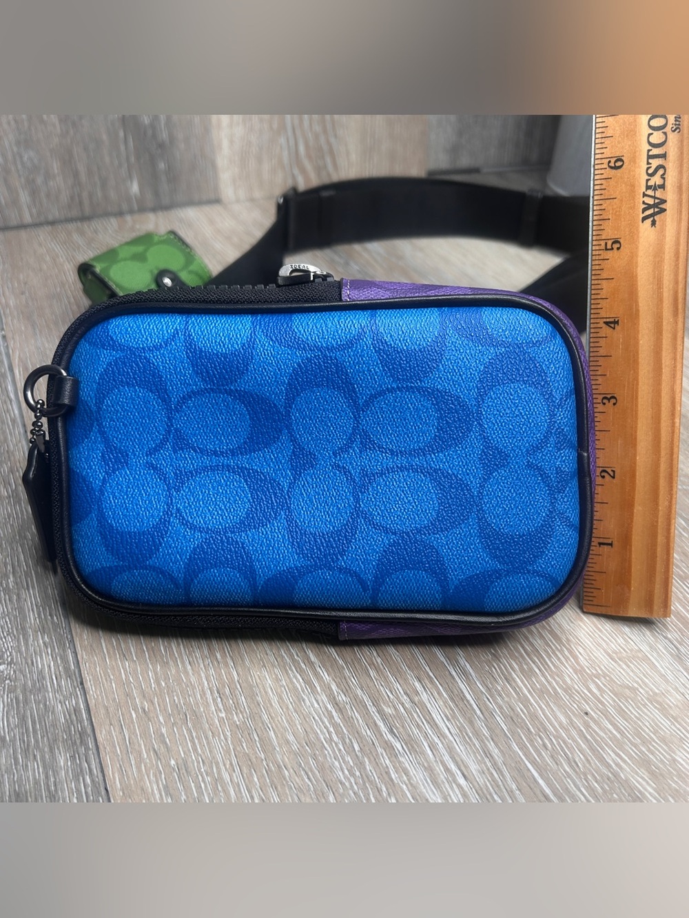Coach Multifunction Phone Pack in Blocked Signature Canvas - Picture 8 of 8